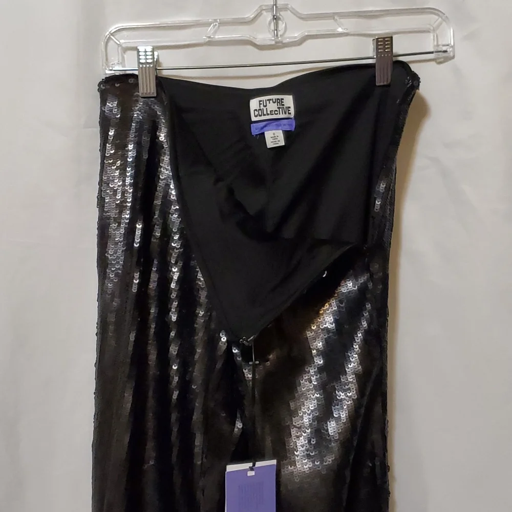 Future Collective with Kahlana Barfield Brown High-Rise Sequin Flare Pan… - Picture 14 of 16